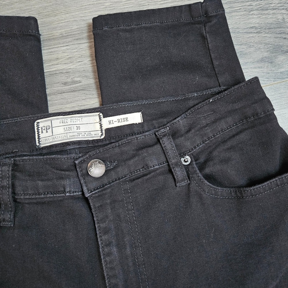 Free People Hi-Rise Jeans Black Denim Size 30 High Waisted Stretch Pants